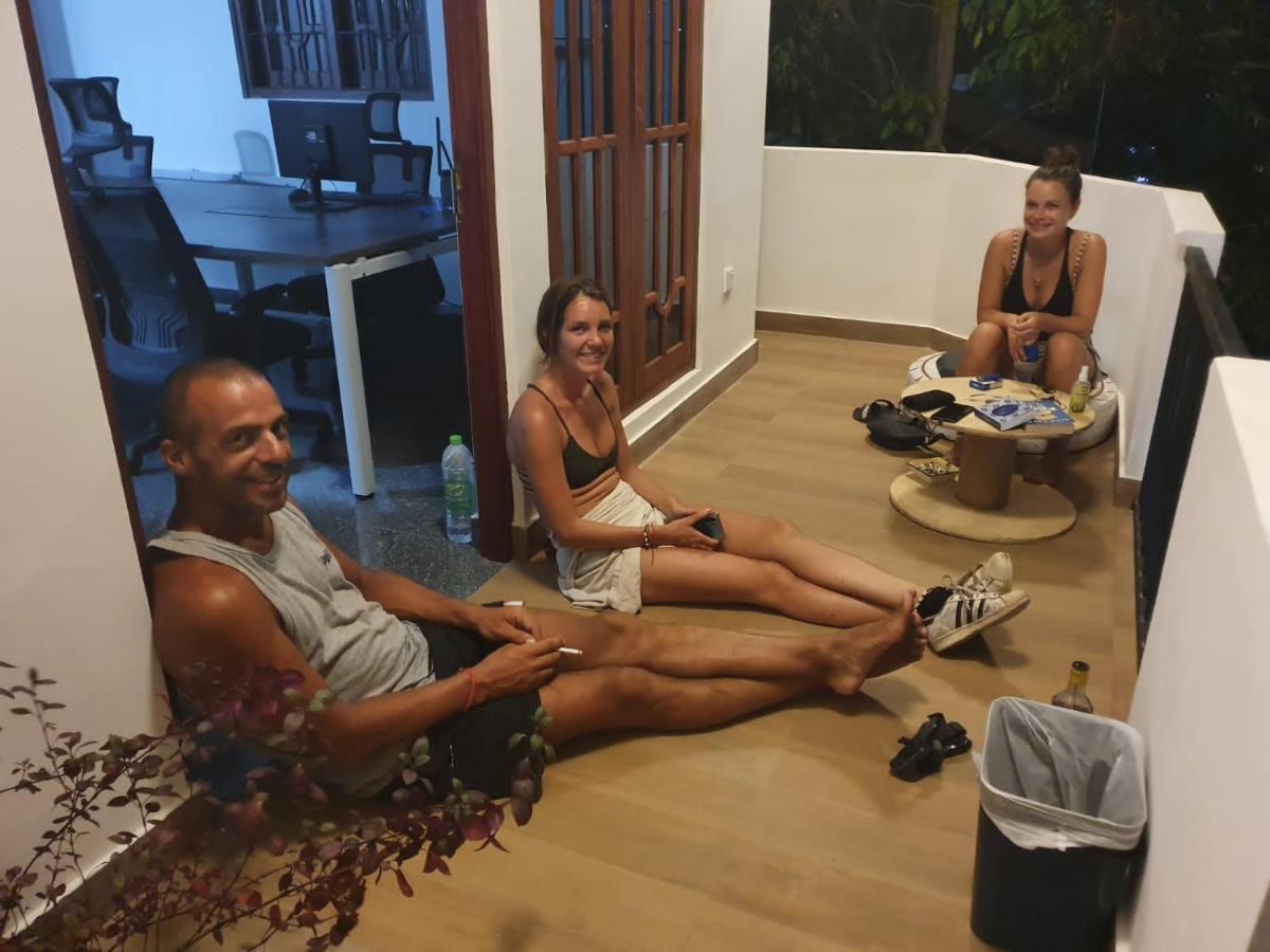 Airport Layover B&B Katunayaka Kültér fotó